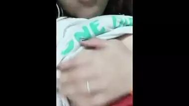 Desi pair sex play with boobs on live video call