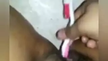 Horny Paki Girl Masturbating Pussy With A Toothbrush Video