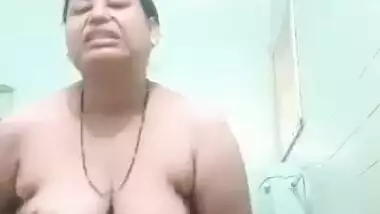 Unsatisfied Indian Milf Showing And Fingering