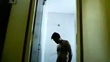 A Chennai guy records his shy GF’s bf video