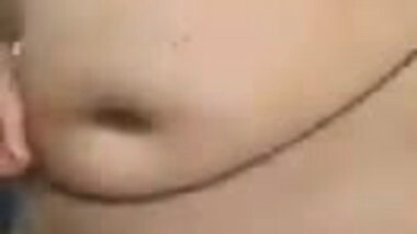 Voluptuous body gf showing