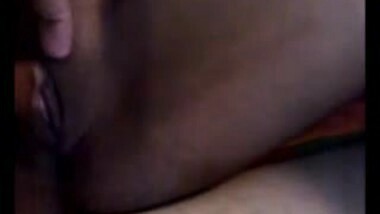 Desi GF sucking BF dick n fingered