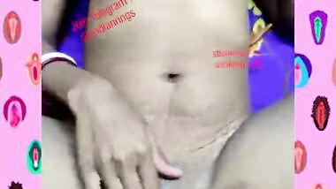 Indian sexy bhabhi live nude showig part 1