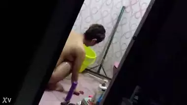 sectretly recording while girl nude and wasing her panty