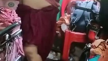 Bangladeshi sex Boudi wet body after viral bath