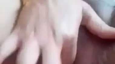 Bhabhi desi fingering pink vagina in nude