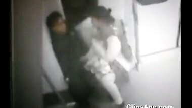 Indian Delhi metro train sex scandal video exposed and to internet