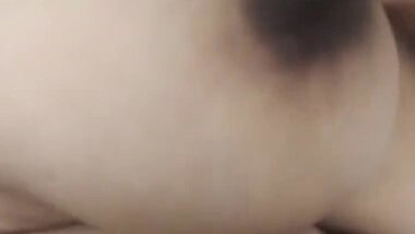 Boobs & Nipple Squeeze - Desi Aunty