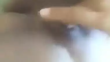 Horny Bhabhi Masturbating Pussy On Selfie Cam