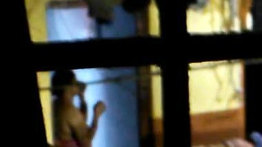 Desi Bhabhi bathing 3