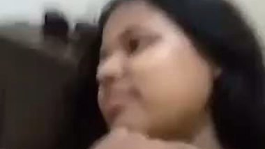 Girlfriend boob play in viral Bengali sex video