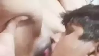 Husband sucking wife pussy viral sex videos Indian