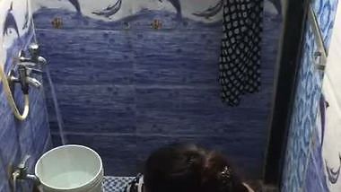 Pony tail bhabhi nude bath caught by neighbor