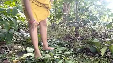 Indian Whore Outdoor Risky Public Sex In Field With Her Costumer