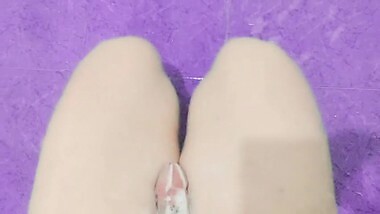 Cumming without hands cute legs masturbation