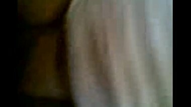 Desi Bhopal aunty satisfies her lust with young lover