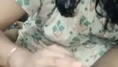 Lover records his sexy GF’s blowjob MMS sucking his dick