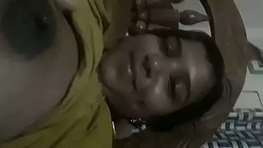Telugu wife boobs selfie MMS video – Andhra nude show
