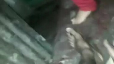 Horny village bhabhi pussy fucking by neighbor