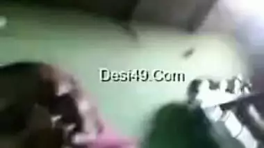 Man likes it when stepbrother's Desi wife sends porn videos to him