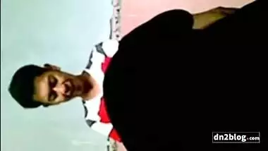 A kinky Indonesian guy rams his GF in the college