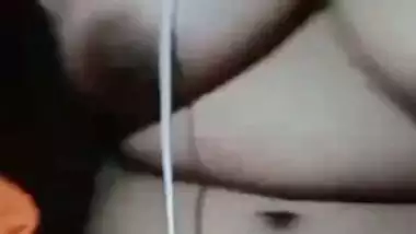 Red lips aunty naked live video call to boyfriend