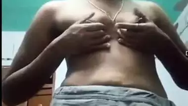 Indian aunty shows tits because it's her own XXX homemade show
