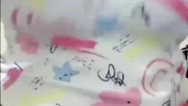 Huge milky boobs popping out â€“ sexy Indian girlfriend