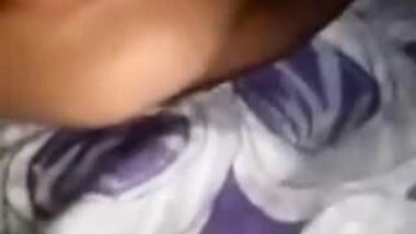 Bangladeshi girl showing sharp boobs viral MMS