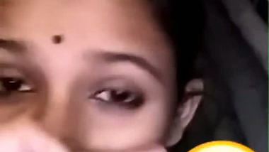 Indian girl nude boobs show on WhatsApp