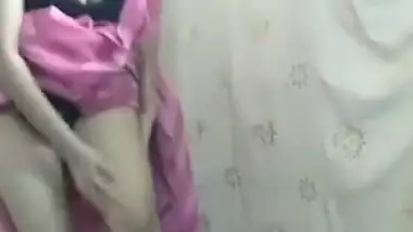 Desi Shruti Indian Hot Babe Exposing Her Big Boobs - Indian Boobs And Hot Indian