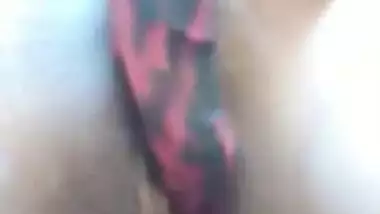 Desi bhbai fucking dildo selfie video capture