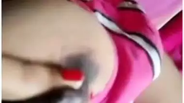 Sexy Bhabhi Showing Boobs Part 3