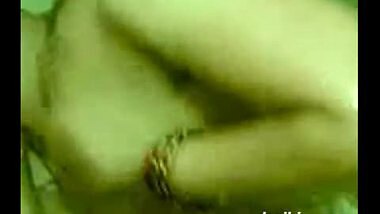 Desi Servant Maadhu Taking Bath