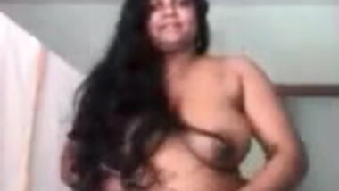 hot mallu aunty posing nude for boyfriend