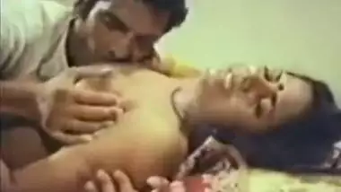 Desi Aunty With Big Boobs Xxx Porn House Wife Saree Sex With Neighbor