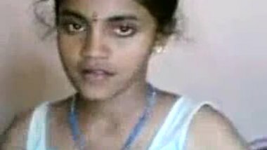 India girl with her bf in hotel