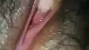 Bangla indian muslim slut fingering vagina