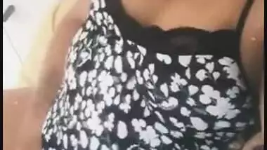Sri Lankan Tamil sex girl naked viral clip