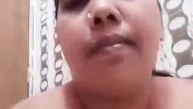 Mature Bengali wife making her nude video