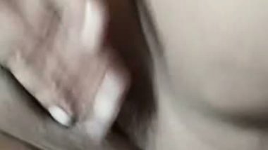 Big ass MILF sister naked after striptease viral MMS