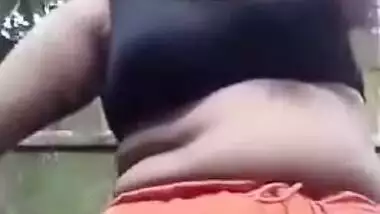 Bengali village Desi XXX wife shows her nude body on selfie cam outdoors