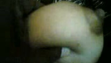 Indian girl shows boobs and pussy