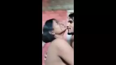 desi aunty young cousin sex