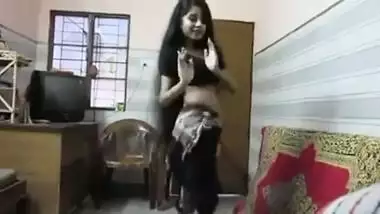 Sexy Indian Teen Dancing