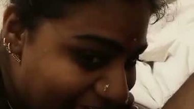 Sucking a dick before getting fucked in the Telugu sex video