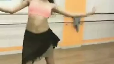 supersexy body desi babe dancing