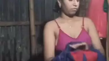 Bangladeshi Girl Leaked Videos Part 2