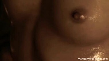 Eastern Indian Dancer Exposed And Make Her Man Seduce