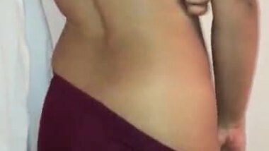 Indian girl undress in front of her bf